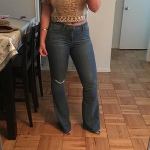 Frame Le High Flare sz 31- w/ rip knee detail